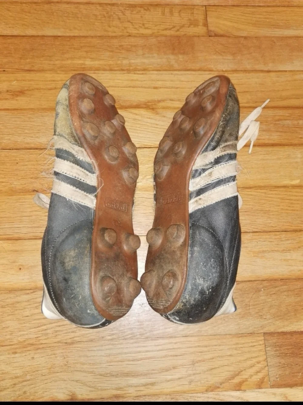 Adidas Copa's Vintage 70's Navy/White Football Boots / Cleats - Men's Size 9 1/2